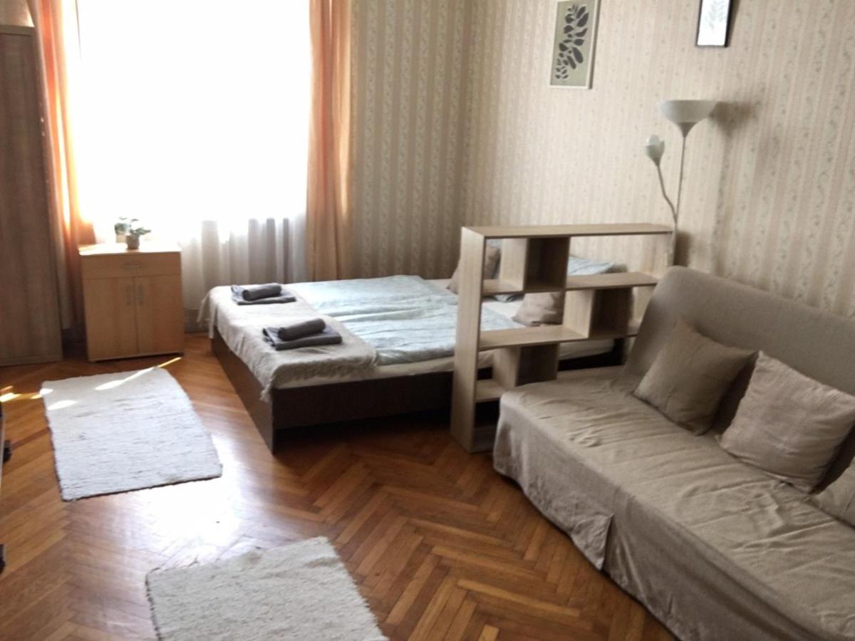 Cozy Flat At Stadionok M Station Budapeste Exterior foto